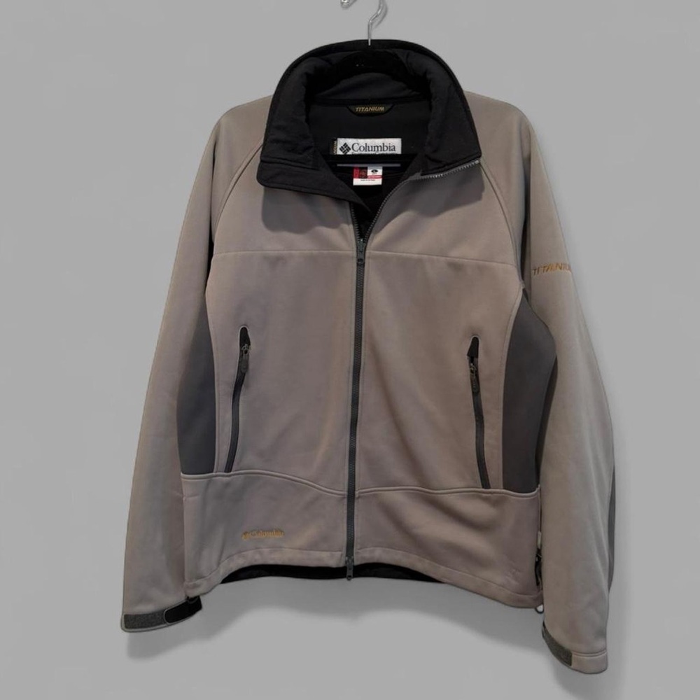 Columbia Men's Performance Softshell Jacket In Gr… - image 1